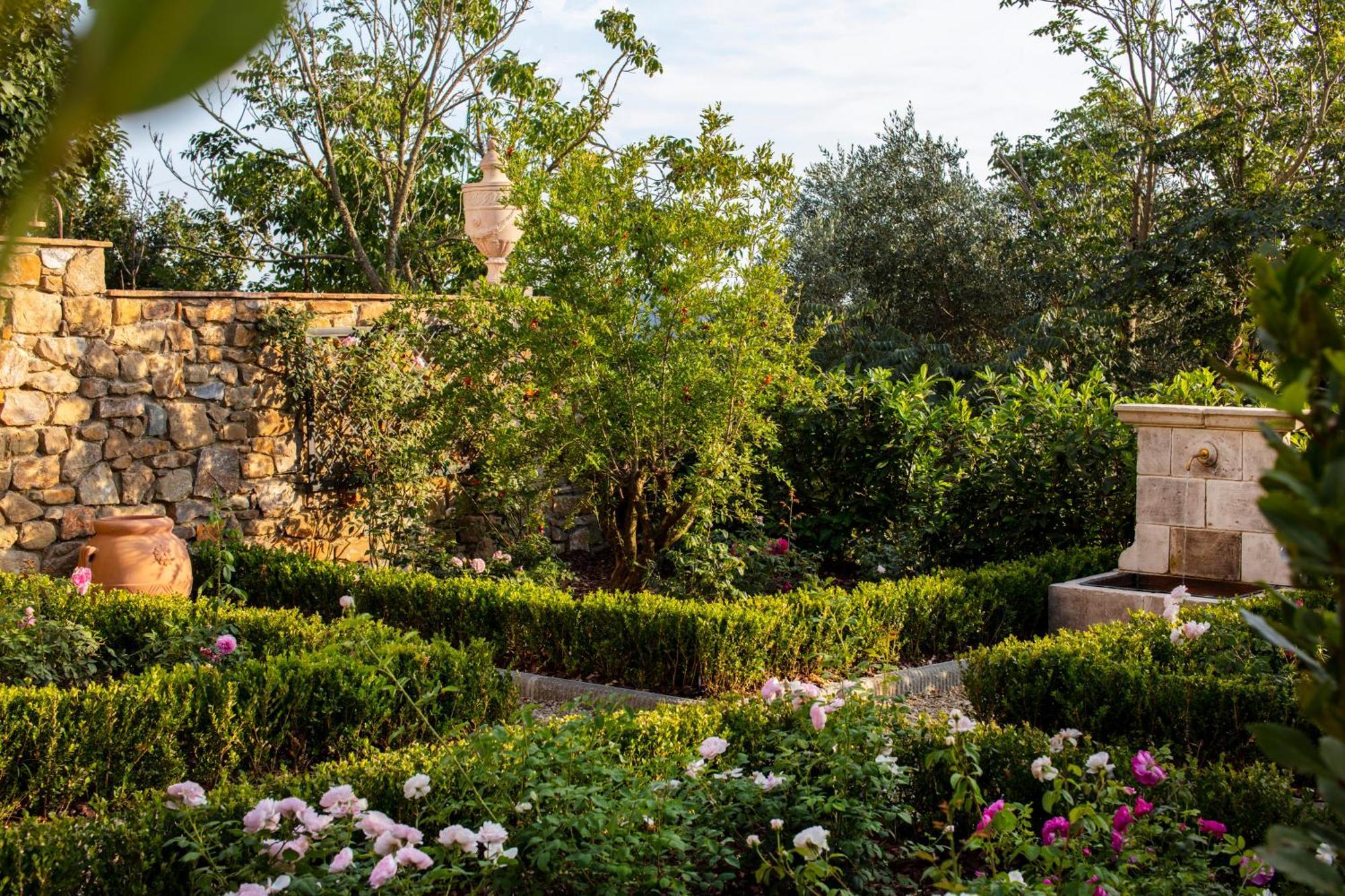 Palazzo Tiglio - A Small Luxury Hotels Of The World San Pancrazio  Exterior photo