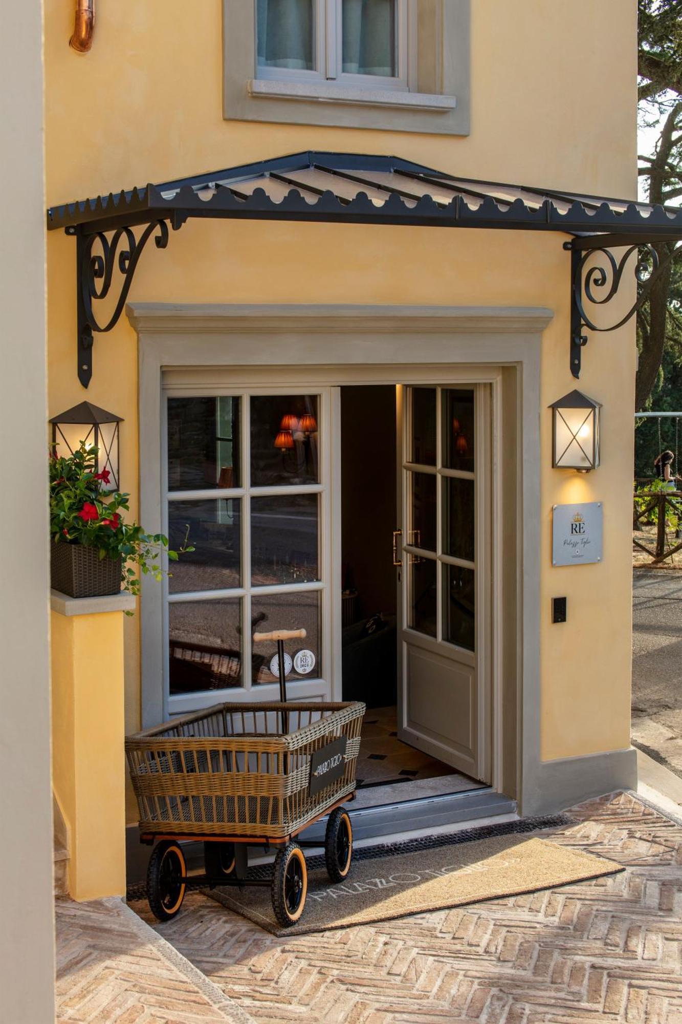 Palazzo Tiglio - A Small Luxury Hotels Of The World San Pancrazio  Exterior photo